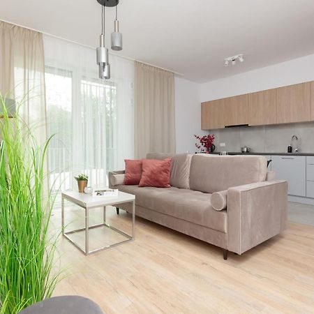 Stacja Wola Apartment Guminska By Noclegi Renters วอร์ซอ ภายนอก รูปภาพ
