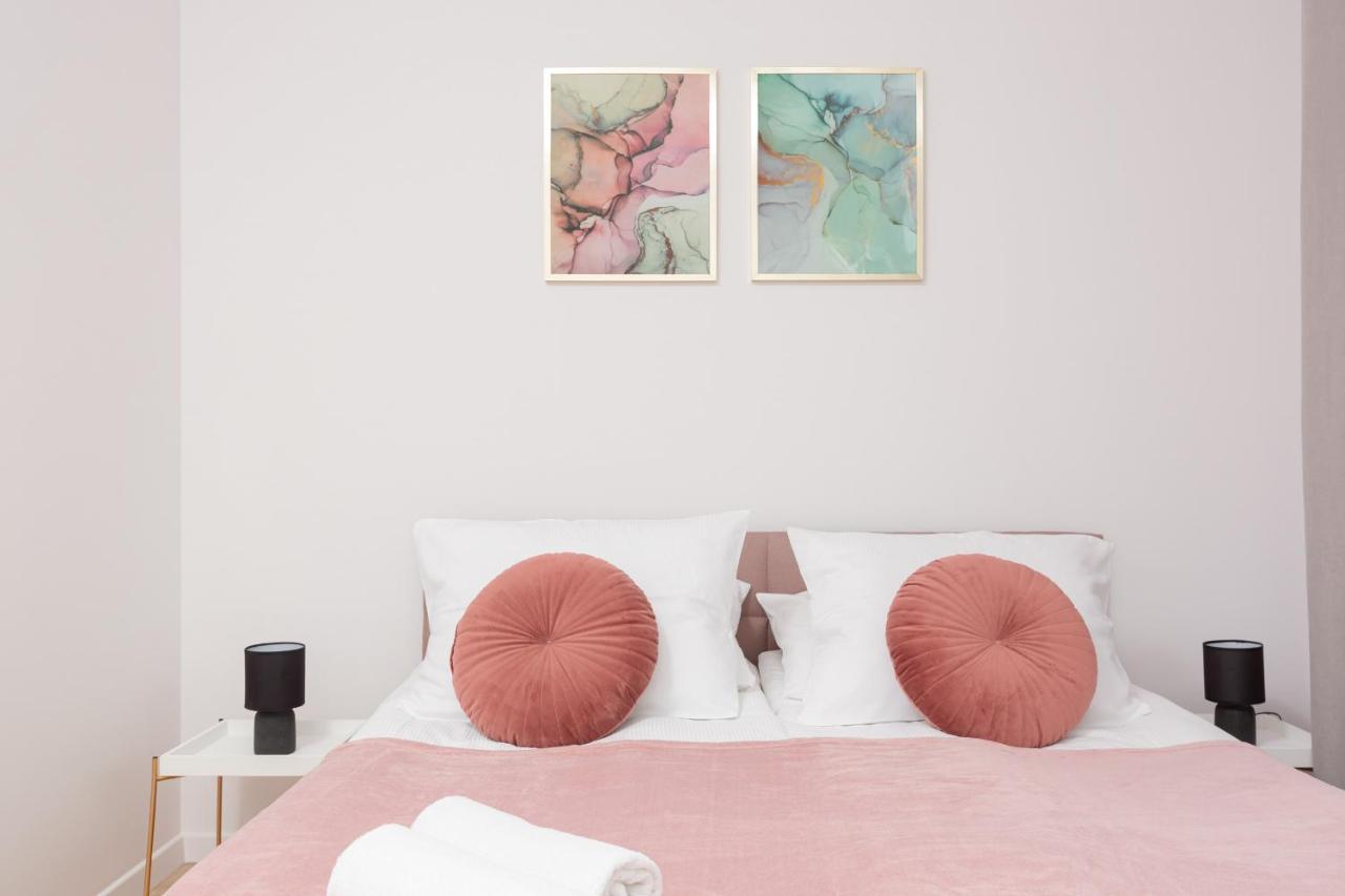 Stacja Wola Apartment Guminska By Noclegi Renters วอร์ซอ ภายนอก รูปภาพ