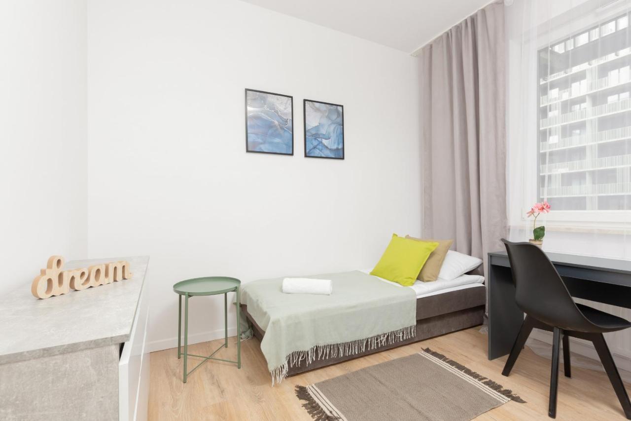 Stacja Wola Apartment Guminska By Noclegi Renters วอร์ซอ ภายนอก รูปภาพ
